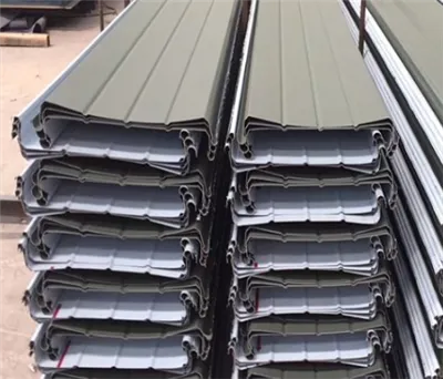 Trwałość blokujących metalowych paneli dachowych